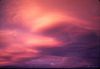 0170_19811026_10_waveClouds.jpg